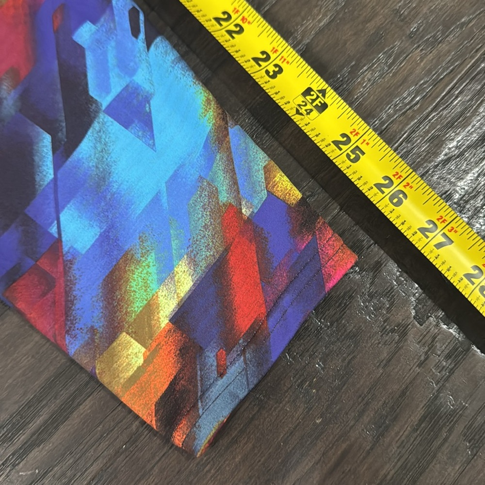 Athleta Women’s Leggings Size Medium - Multicolor Abstract Pattern - Picture 6 of 6